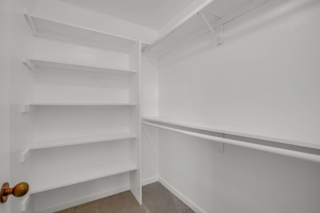 Walk-in closet